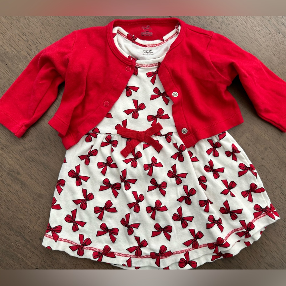 Touched by Nature baby girl’s two piece dress set. Red bows. 3-6months